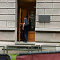 Akademci predali zahtev za vanredne izbore Vučiću (VIDEO)