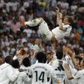Real Madrid se poklonio Luki Modriću: Ovakav oproštaj je malo ko imao na "Bernabeuu"