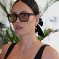 Vrelo izdanje mirke Vasiljević: Glumica u crnoj majici, a grudi u prvom planu: "Žena od milion dolara"