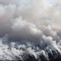 Vatrogasci se bore s vatrom već 6 sati: Užasne scene u Loznici: Dim kulja na sve strane, izgoreo veliki deo deponije (video)