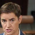 "On tu živi sa suprugom, sinom (21) i ćerkom (6)": Oglasila se Brnabić nakon što su se demonstranti okupili ispred kuće njenog…