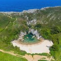 Čudo prirode: Predivna peščana plaža na 100 metara od mora