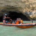 Horor na popularnoj destinaciji u Evropi: Prevrnuo se čamac pun turista i dece u morskoj pećini! Uživanje u atrakciji se…