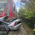Mlada majka bila za volanom kada je došlo do kobnog sudara sa vozom: Na mestu stradali i ona i trogodišnji sin, novi detalji…
