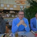 Vučić u restoranu Džejmija Olivera u Beogradu na vodi: Pokušavam da saznam ko je novi mandatar