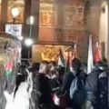 Policija izbacivala studente sa fakulteta u Atini: Solidarisali se sa Palestincima, usledio haos (video)
