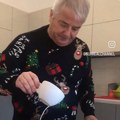 Probao da sipa mleko u činiju pa postao hit na mrežama: "Savršena tragikomedija koja se svima nama desila" (video)