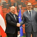 Ručak sa arnautovićem: Vučić ugostio fudbalera Crvene zvezde i austrijskog kancelara nakon zvaničnog dela posete Štokera