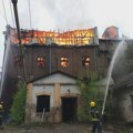 MUP: U centru Obranovca izbio požar u napuštenom mlinu, nema povređenih