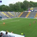 Snimak haosa u Smederevu: Huligani iz Čačka upali na tribinu naoružani, žene sa decom bežale sa stadiona