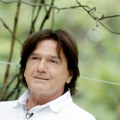 Zdravko Čolić danas slavi rođendan Priredili mu neodoljivo iznenađenje, a mnogi ne veruju koliko godina je napunio miljenik…