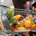 Više od 70 odsto građana Srbije kupuje u trgovinskim lancima bar jednom nedeljno