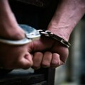 Uhapšen Čačanin (42), policija mu u stanu pronašla više od 1,8 kilograma marihuane, “spida“ i kokaina