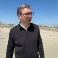 "Radi se, gradi": Vučić seo za volan "škode" i nenajavljeno posetio gradilište "EXPO 2027": Baš sam srećan, neverovatno…