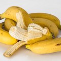 Svaki put kada ogulite bananu i bacite koru, bacite i jednu ukusnu, hranljivu užinu