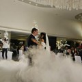 Bračna groznica na političkoj sceni: Oženila se dva bivša ministara i udala lepa Dačićeva funkcionerka! Detalji venčanja