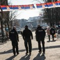 Kosovska policija: U Kosovskoj Mitrovici nepoznata osoba zapalila zastavu Srbije