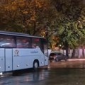 Snimak poslednjeg autobusa koji odlazi sa BAS-a zbog koga su neki zakukali na sav glas: „Plačete za rupetinom“