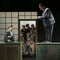 Makedonski narodni teatar gostuje sa Nušićevom komedijom „Narodni poslanik“: "Savinova režija ide više putem…