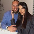 Golman Rajković nakon operacije prvi put u javnosti, dočekala ga poznata manekenka koja je stigla bez muža fudbalera
