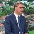 "Ovo su naravno očajnički potezi onih koji su izgubili" Predsednik Vučić: Učesnik svih protesta pucao na prostorije SNS u…