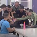 Obezbeđenje opet ušlo na imanje: Nova odluka Velikog šefa posle sinoćnjeg izbacivanja iz Elite 8, učesnici potrčali ka crnom…