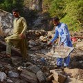 (Foto): Gotovo 200 ljudi poginulo u poplavama u Pakistanu: Pao i spasilački helikopter