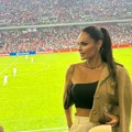 Albanska provokatorka: "Srbija je izdala nalog za moje hapšenje, zato nisam došla na meč"