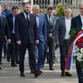 (Video) Macut sa ministrima položio vence na mestu gde je ubijen Zoran Đinđić