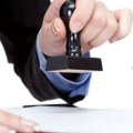 Pao sistem, stali ugovori! Ministarstvo otkrilo kada će notari ponovo raditi bez problema
