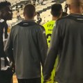 Frka u Humskoj nakon teškog poraza! Navijači najurili fudbalere Partizana - haos! (video)