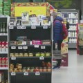 "Debele" cene, "tanak" kućni budžet: Šta o cenama kaže statistika, a šta građani?