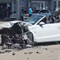 Snimak jezive nesreće kod Budve: Vozilo potpuno smrskano, povređeno četvoro državljana Srbije
