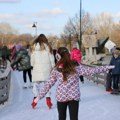 Ovo je jedno od najjeftinijih klizališta u Beogradu: Evo koje su cene, jedna stvar je besplatna, a ovo su saveti za početnike…