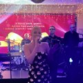 Veličanstveni doček u Vrnjačkoj Banji: Ilda Šaulić pesmom i muzikom ušla u Novu 2026. godinu (foto/video)
