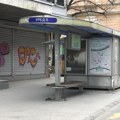 Apel građanima da ne lepe plakate i nalepnice na autobuskim stajalištima