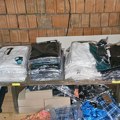 Preprodavala "lažnjake" vredne skoro milion dinara: Hapšenje u Nišu zbog falsifikovane garderobe, naočara...