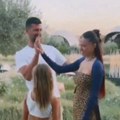 Đoković đuskao sa Darom i ćerkom Tarom uz planetarni hit: Novaku Vimbldon još ni u mislima