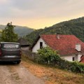 Ovo je kuća u selu Opaljenik u kojoj je ubijen mlađi muškarac: Komšije potresene, evo šta kažu