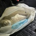 Pronađena droga na Savskom vencu: Policija pretresla vozilo, stan i zajedničke prostorije zgrade