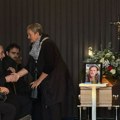 Sahrana Gorana Barea: Porodica neutešna prima saučešće, sin u suzama, na vencu potresna poruka od najbližih