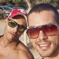Žene su ludele sa fatalnim Srbinom, a on oženio muškarca: Učesnik "Velikog brata" napustio Srbiju, ovako danas izgleda Petar…