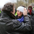 Demonstracije, nemiri, „dešavanja naroda“ su njegova specijalnost: Protesti od Pariza do Kragujevca kroz objektiv Lazara…