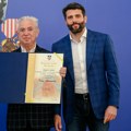 Šapić svečano uručio laureatima Nagradu grada Beograda za 2023. godinu