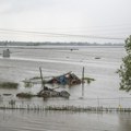 Poplave i klizišta nosili kuće; 15 mrtvih, više hiljada raseljenih