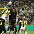 UŽIVO Tadić i dalje na klupi - Fener dominira i bez njega