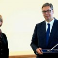 Srbija će znati dobro dobrim da uzvrati Vučić uručio Orden srpske zastave prvog stepena stalnoj predstavnici Mađarske pri…