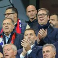 Vučić na stadionu u Leskovcu: Predsednik Srbije bodri Piksijeve "orlove" protiv Švajcarske (foto)