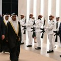 Vučić stigao u Abu Dabi, počinje radnu posetu Emiratima: Ključne teme - cena nafte, sukob Izraela i Irana, ali i bilateralna…