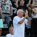 Grobari ovacijama pozdravili žoca: Aplauzi i skandiranje za trenera Partizana na krcatom Tašu